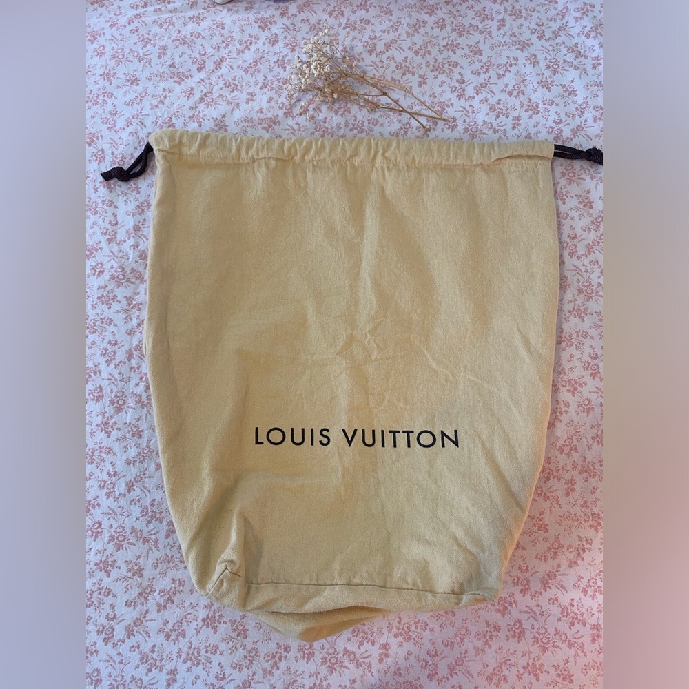 Louis Vuitton Drawstring Dust Bag - Picture 3 of 5